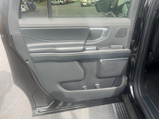 new 2025 Ford Expedition Max car