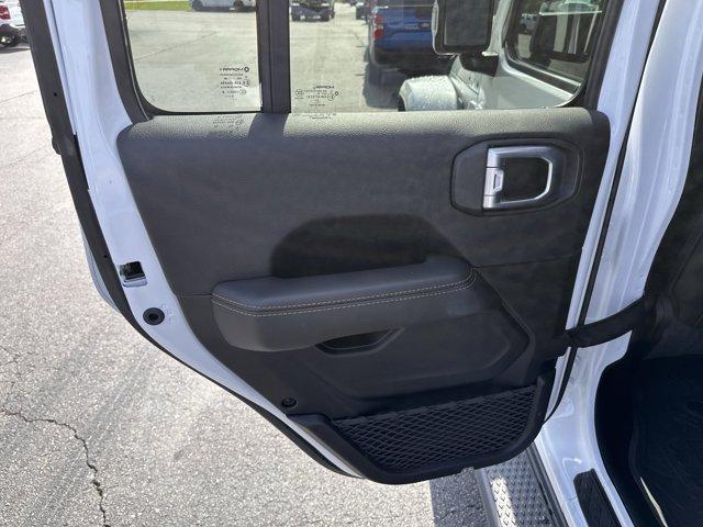 used 2022 Jeep Gladiator car, priced at $38,293