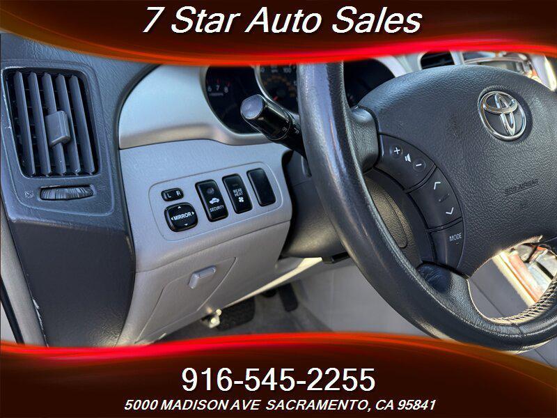 used 2006 Toyota Highlander car, priced at $6,999