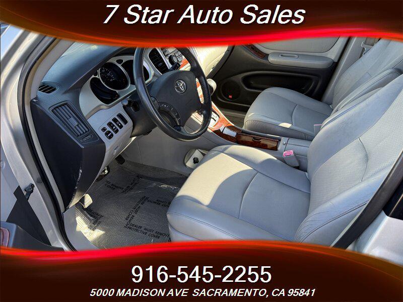 used 2006 Toyota Highlander car, priced at $6,999