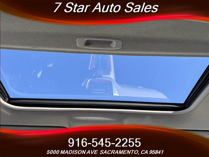 used 2006 Toyota Highlander car, priced at $6,999