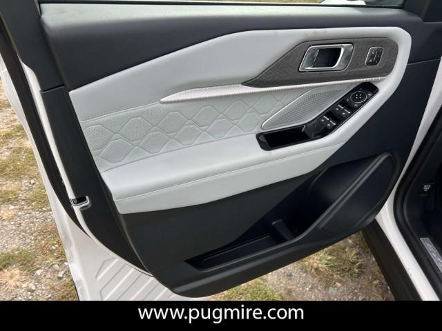 new 2025 Ford Explorer car, priced at $58,595