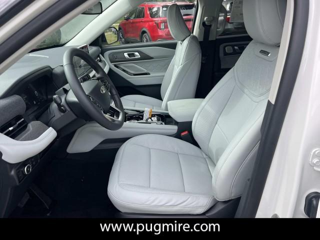 new 2025 Ford Explorer car, priced at $58,595