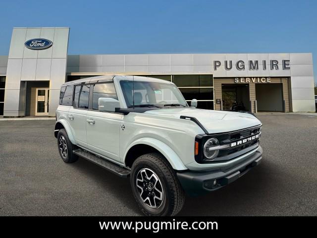 new 2024 Ford Bronco car, priced at $49,055