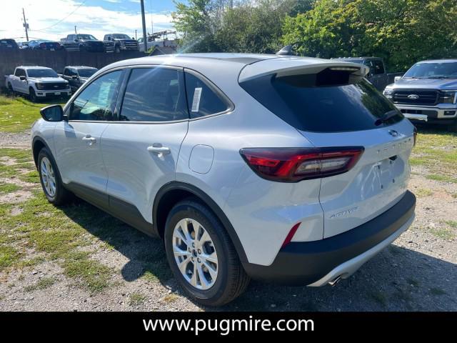 new 2025 Ford Escape car, priced at $26,175