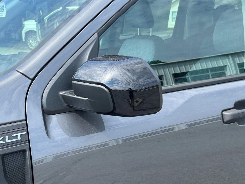 new 2025 Ford Maverick car, priced at $33,695