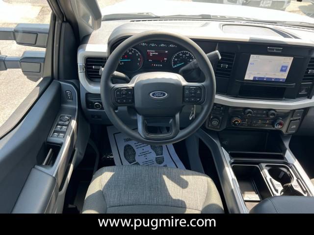 new 2025 Ford F-250 car, priced at $60,560