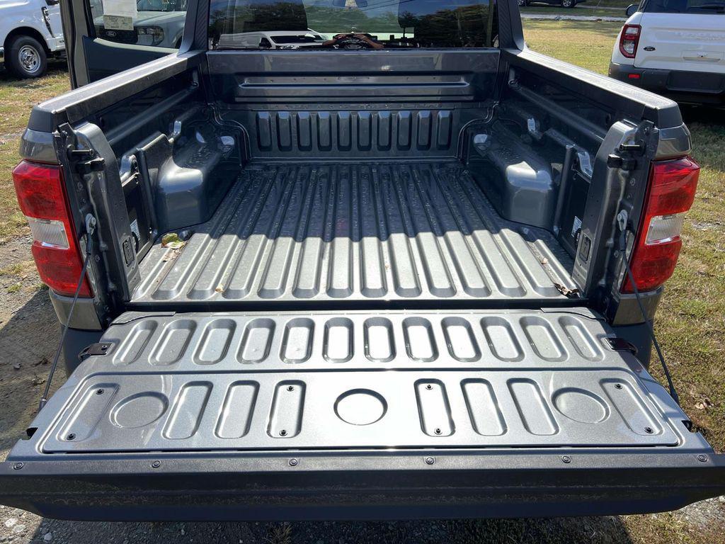 new 2025 Ford Maverick car, priced at $27,910