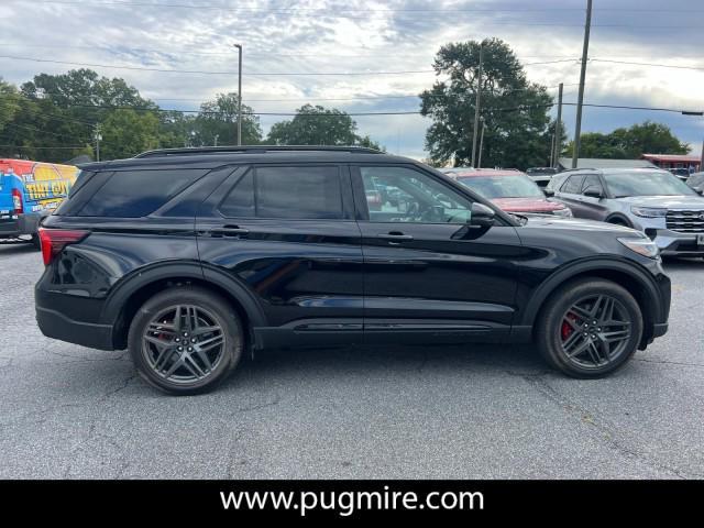 new 2025 Ford Explorer car, priced at $52,300