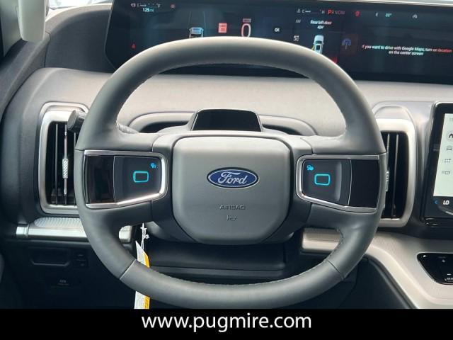 new 2025 Ford Expedition car, priced at $69,885