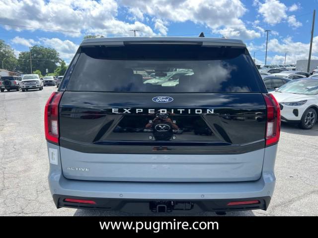 new 2025 Ford Expedition car, priced at $69,885