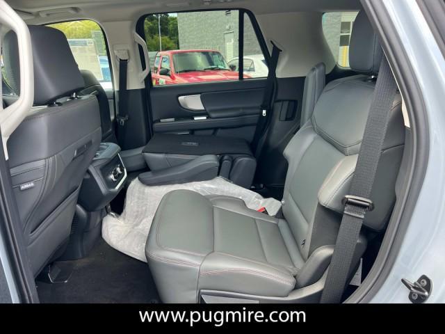 new 2025 Ford Expedition car, priced at $69,885
