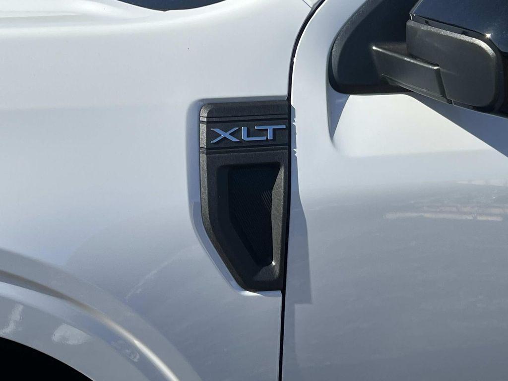 new 2025 Ford Maverick car, priced at $32,290