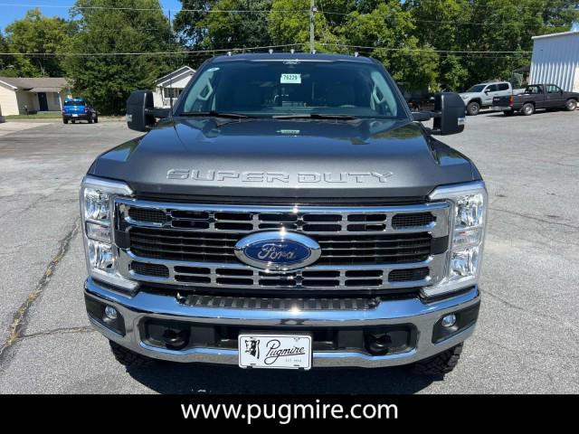 new 2025 Ford F-250 car, priced at $60,560