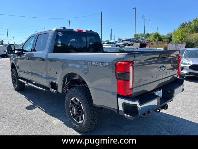 new 2025 Ford F-250 car, priced at $60,560