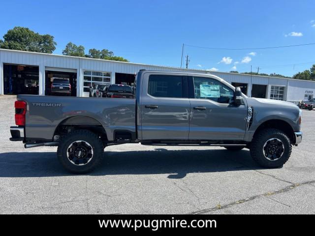 new 2025 Ford F-250 car, priced at $60,560