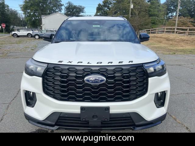 new 2025 Ford Explorer car, priced at $50,525
