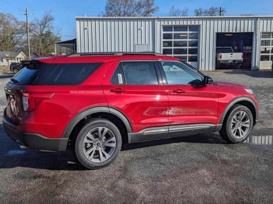 new 2024 Ford Explorer car, priced at $42,775