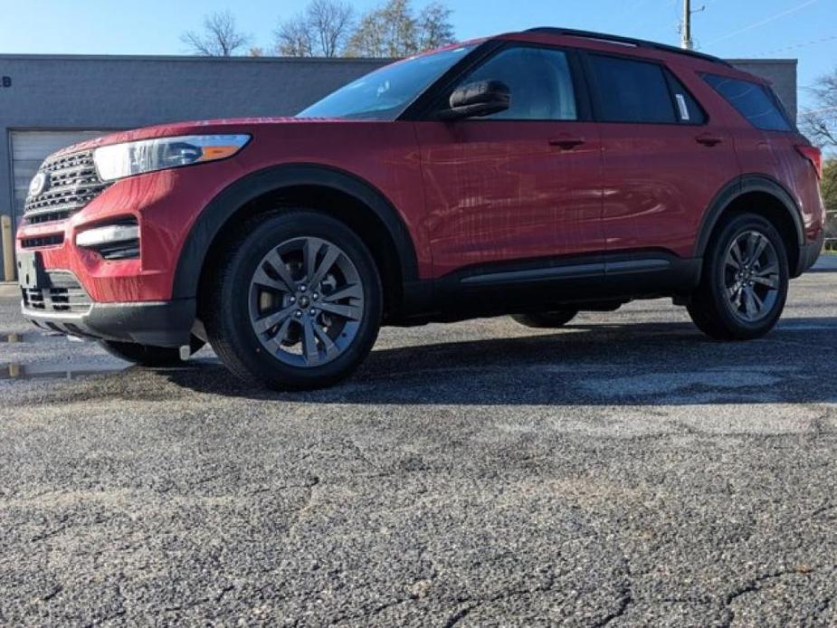 new 2024 Ford Explorer car, priced at $42,775