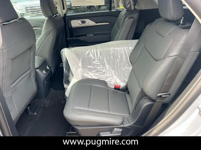 new 2025 Ford Explorer car, priced at $40,010