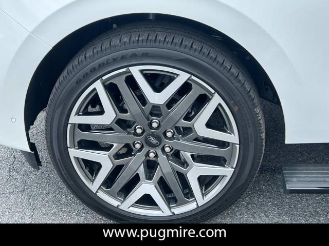 new 2025 Ford Expedition car, priced at $91,735