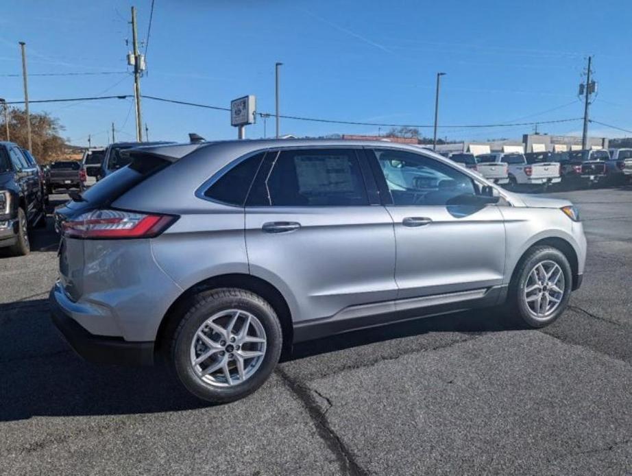 new 2024 Ford Edge car, priced at $35,260