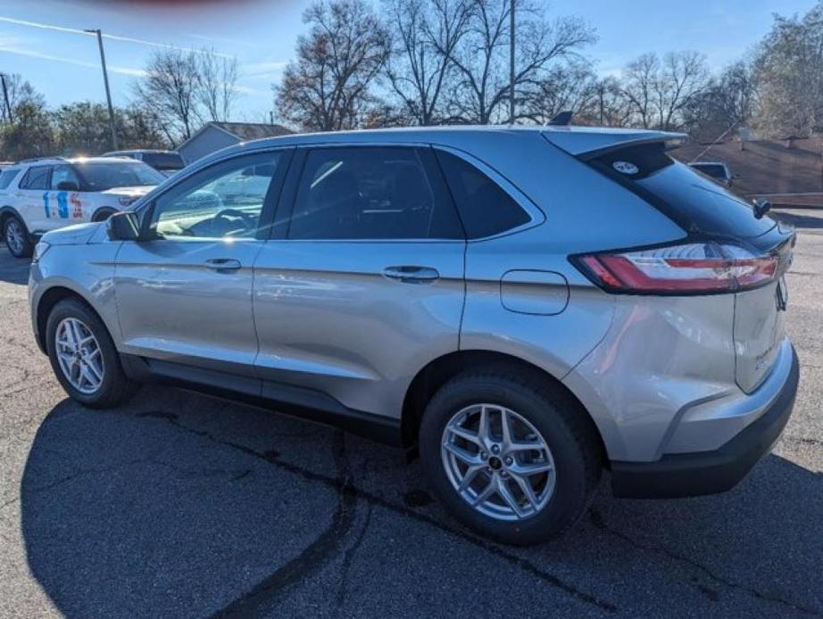 new 2024 Ford Edge car, priced at $35,260