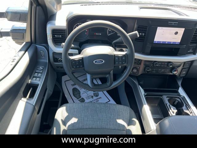 new 2025 Ford F-250 car, priced at $60,560
