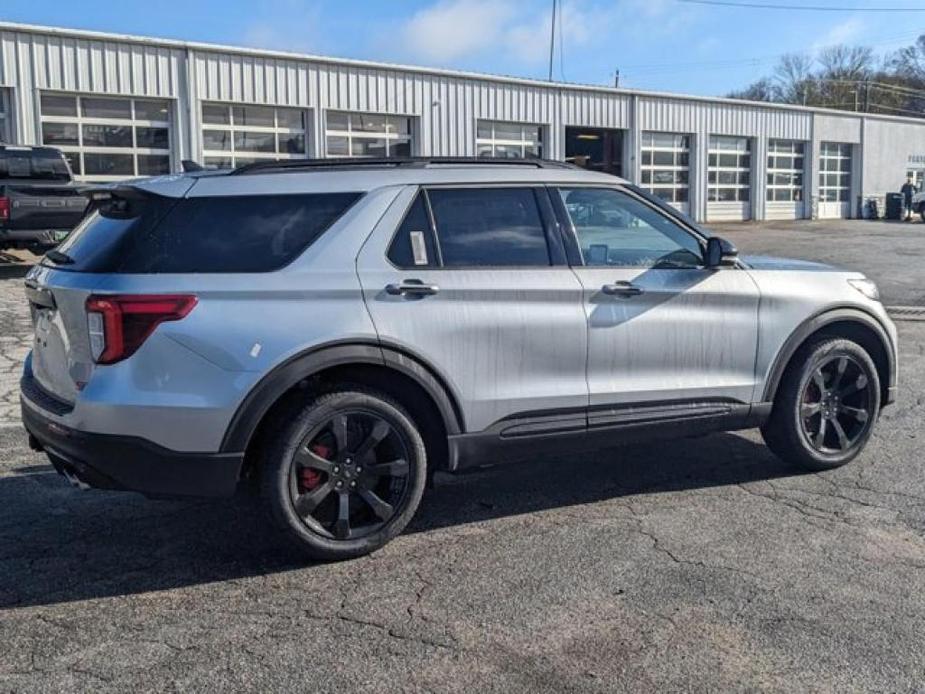 new 2024 Ford Explorer car, priced at $61,610