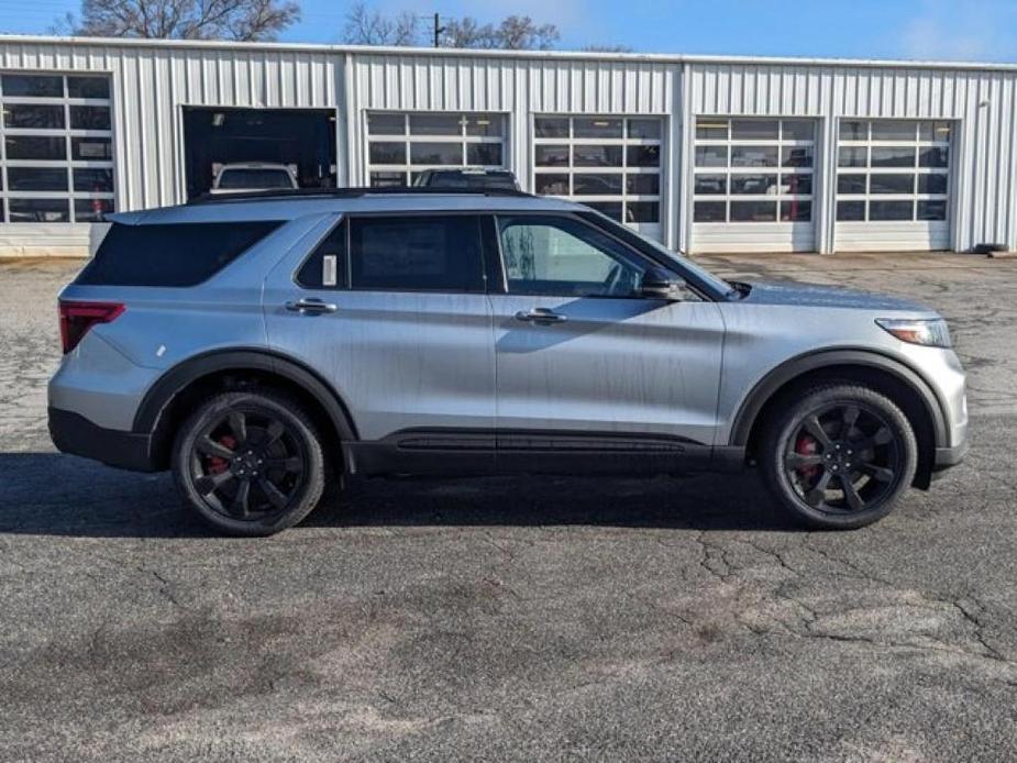 new 2024 Ford Explorer car, priced at $61,610