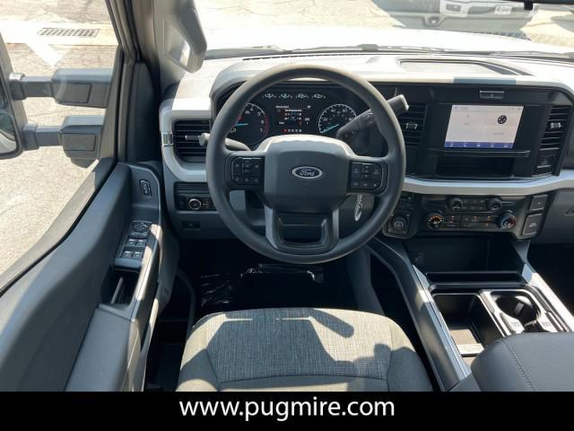 new 2025 Ford F-250 car, priced at $60,560