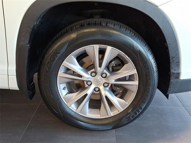 used 2014 Toyota Highlander car, priced at $19,000
