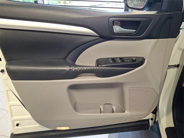 used 2014 Toyota Highlander car, priced at $19,000