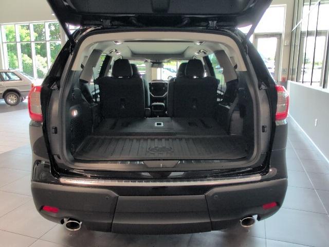 new 2025 Subaru Ascent car, priced at $50,375