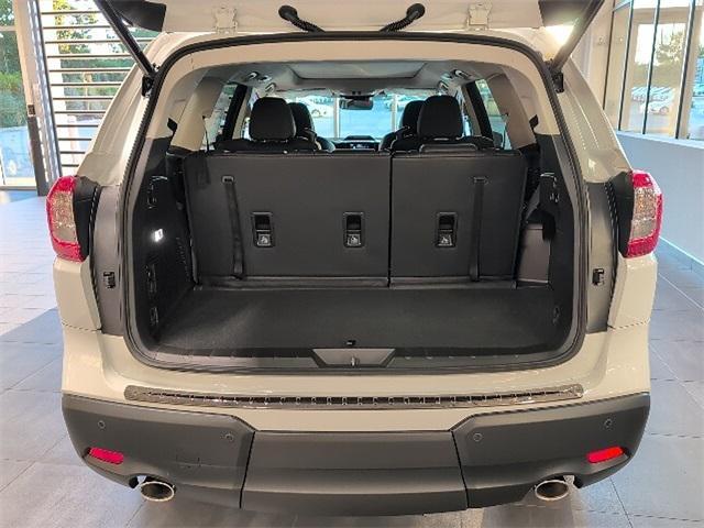 new 2025 Subaru Ascent car, priced at $51,465