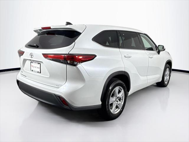 used 2022 Toyota Highlander car, priced at $37,000