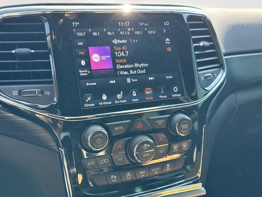 used 2021 Jeep Grand Cherokee car, priced at $27,500