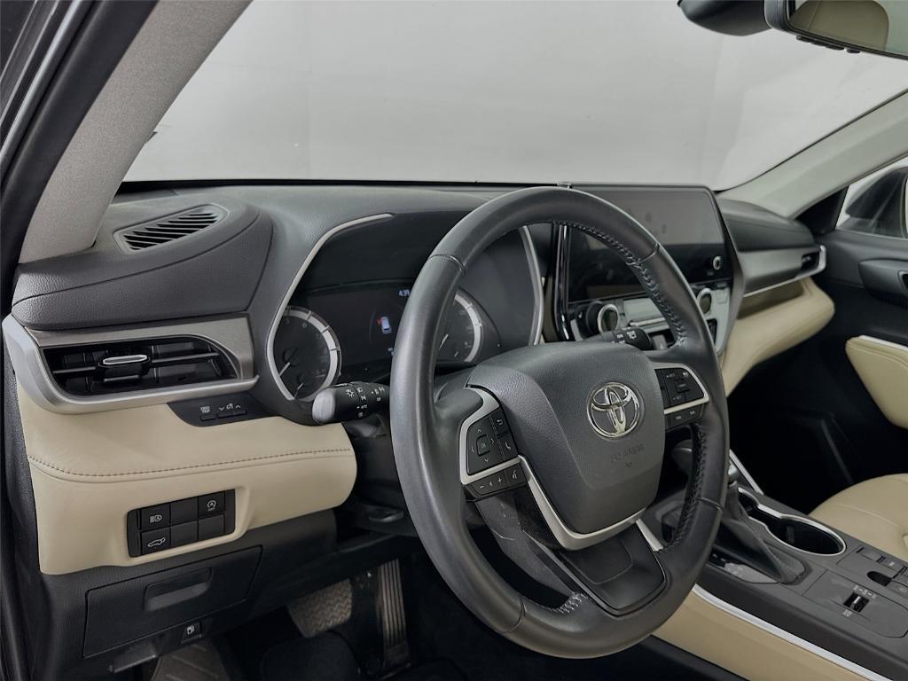 used 2023 Toyota Highlander car, priced at $42,000