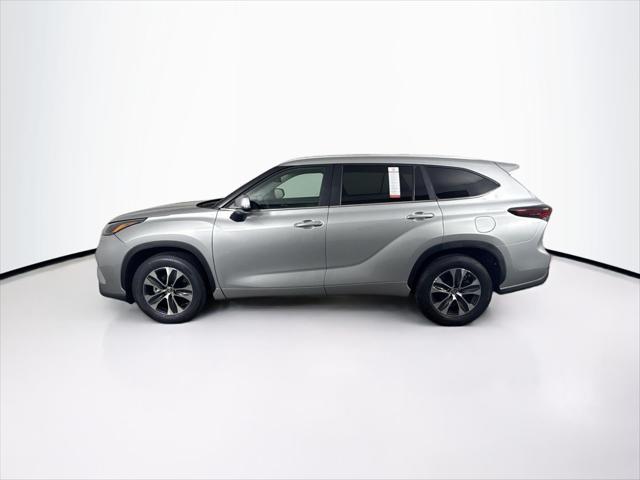 used 2024 Toyota Highlander car, priced at $46,000