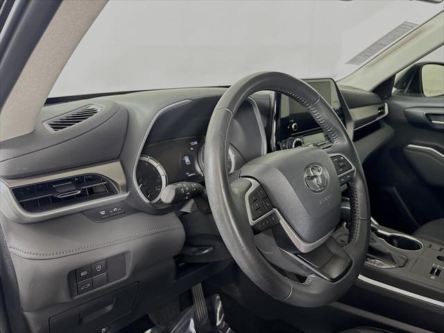 used 2024 Toyota Highlander car, priced at $47,500