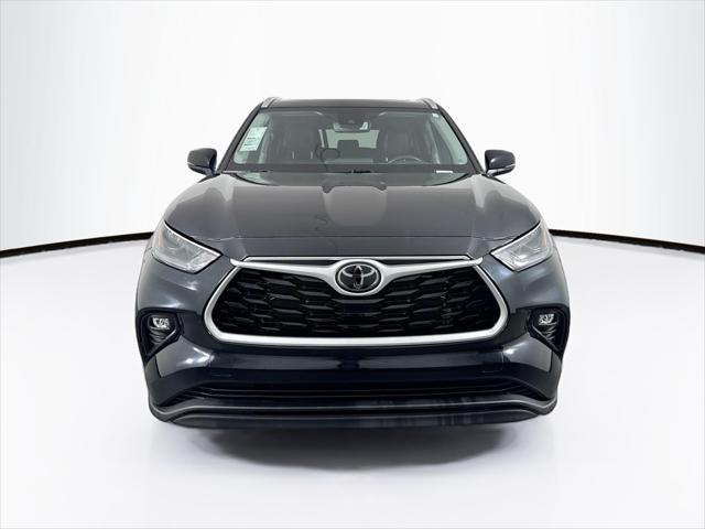 used 2024 Toyota Highlander car, priced at $47,500