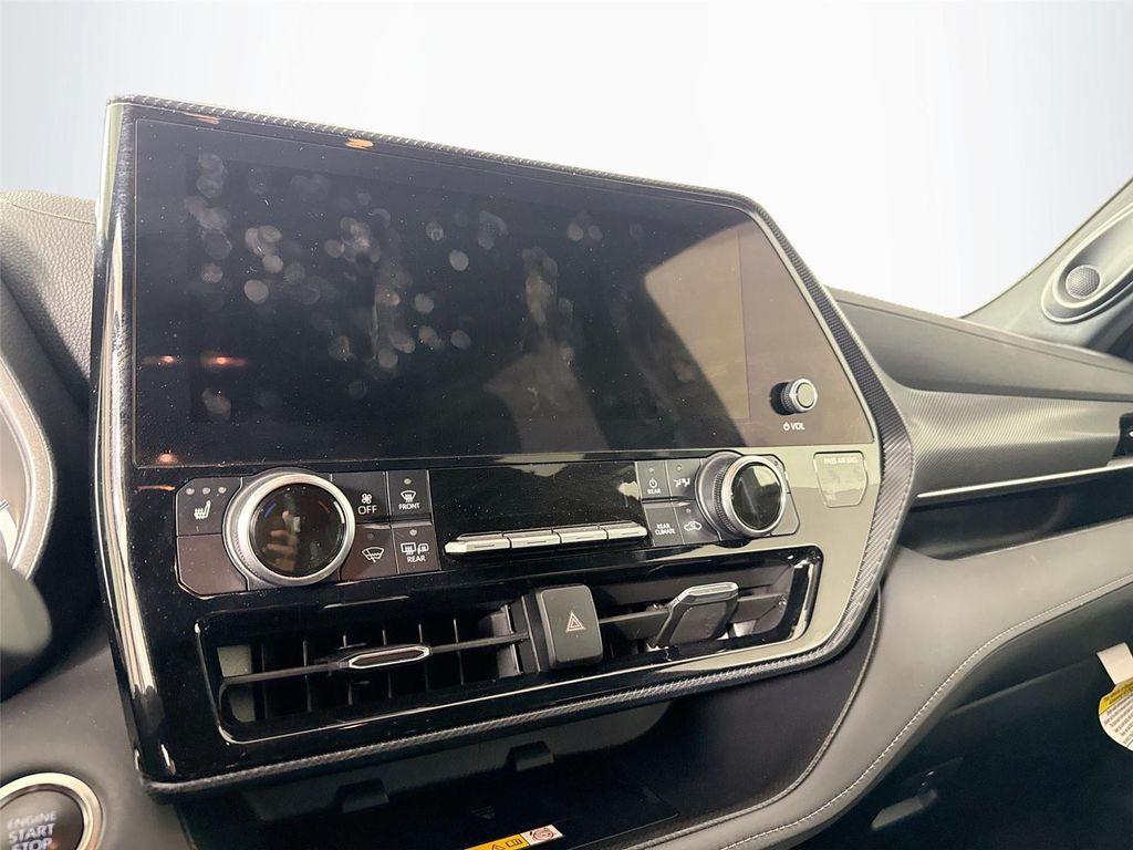 used 2024 Toyota Highlander car, priced at $46,000