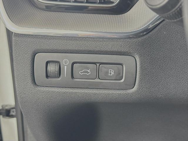 used 2021 Volvo XC60 Recharge Plug-In Hybrid car, priced at $36,500