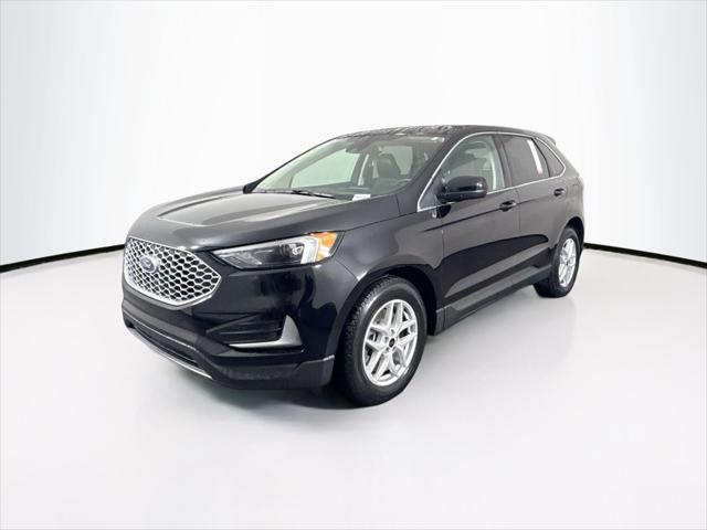 used 2024 Ford Edge car, priced at $29,500