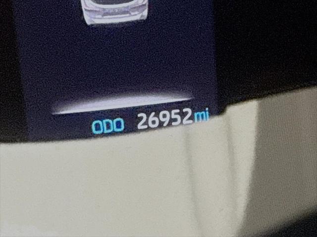 used 2022 Toyota Highlander car, priced at $34,500