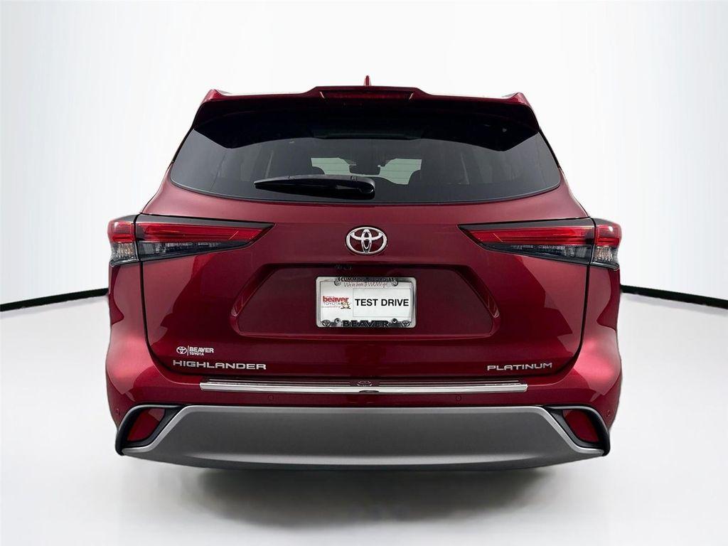 used 2022 Toyota Highlander car, priced at $45,000