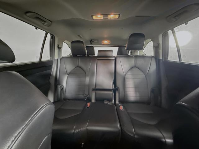 used 2022 Toyota Highlander car, priced at $35,500