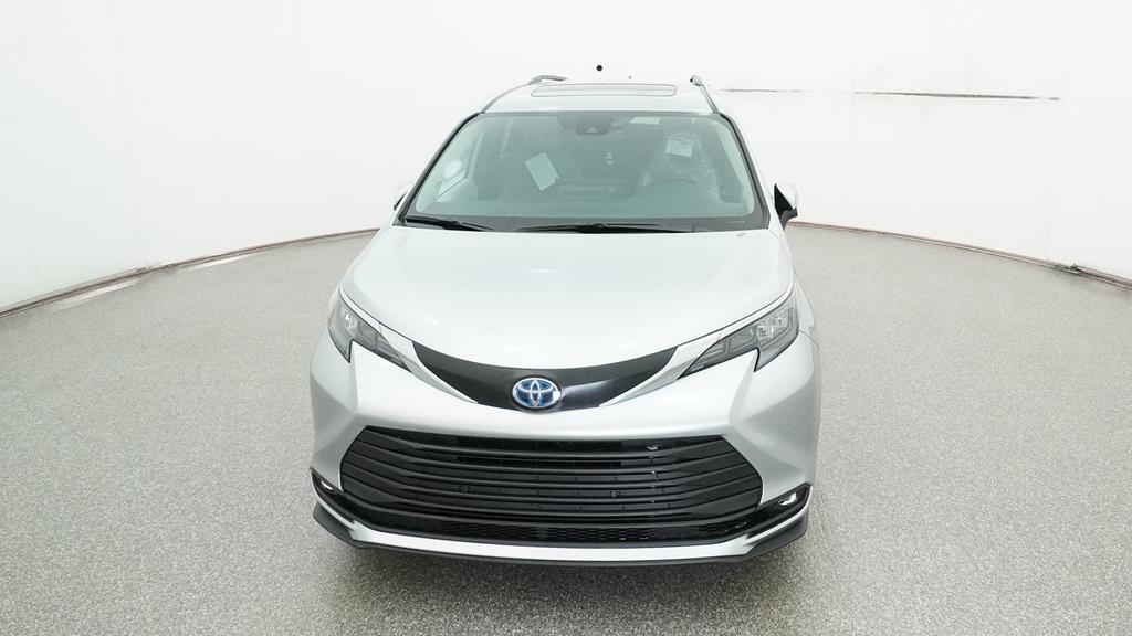 new 2025 Toyota Sienna car, priced at $49,254