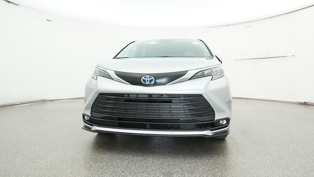 new 2025 Toyota Sienna car, priced at $49,254