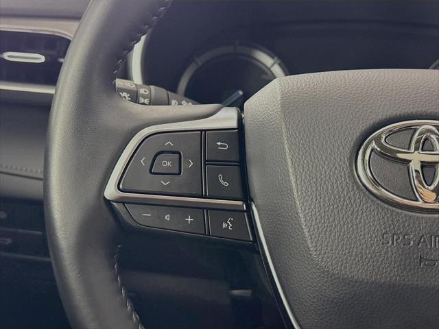 used 2021 Toyota Highlander Hybrid car, priced at $41,500